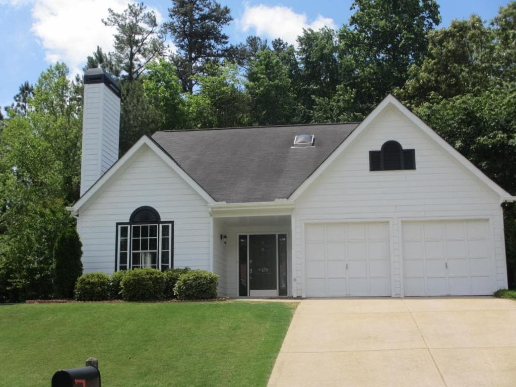 Primary Photo - 175 Douglas Fir Ct