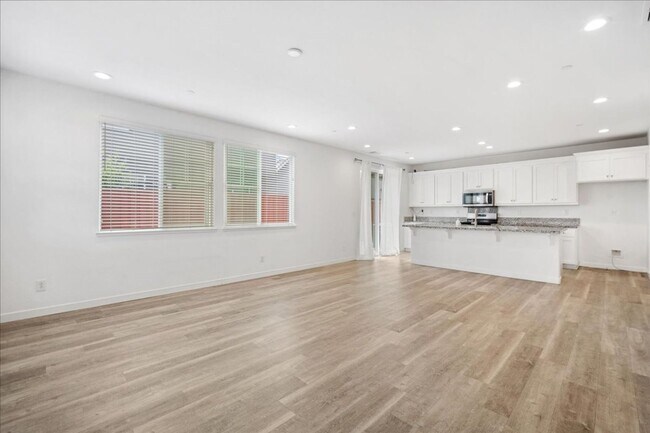 Foto del edificio - 4073 Gloster Way