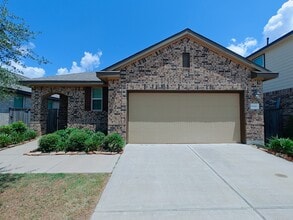 Building Photo - 26046 Quiet Field Ct