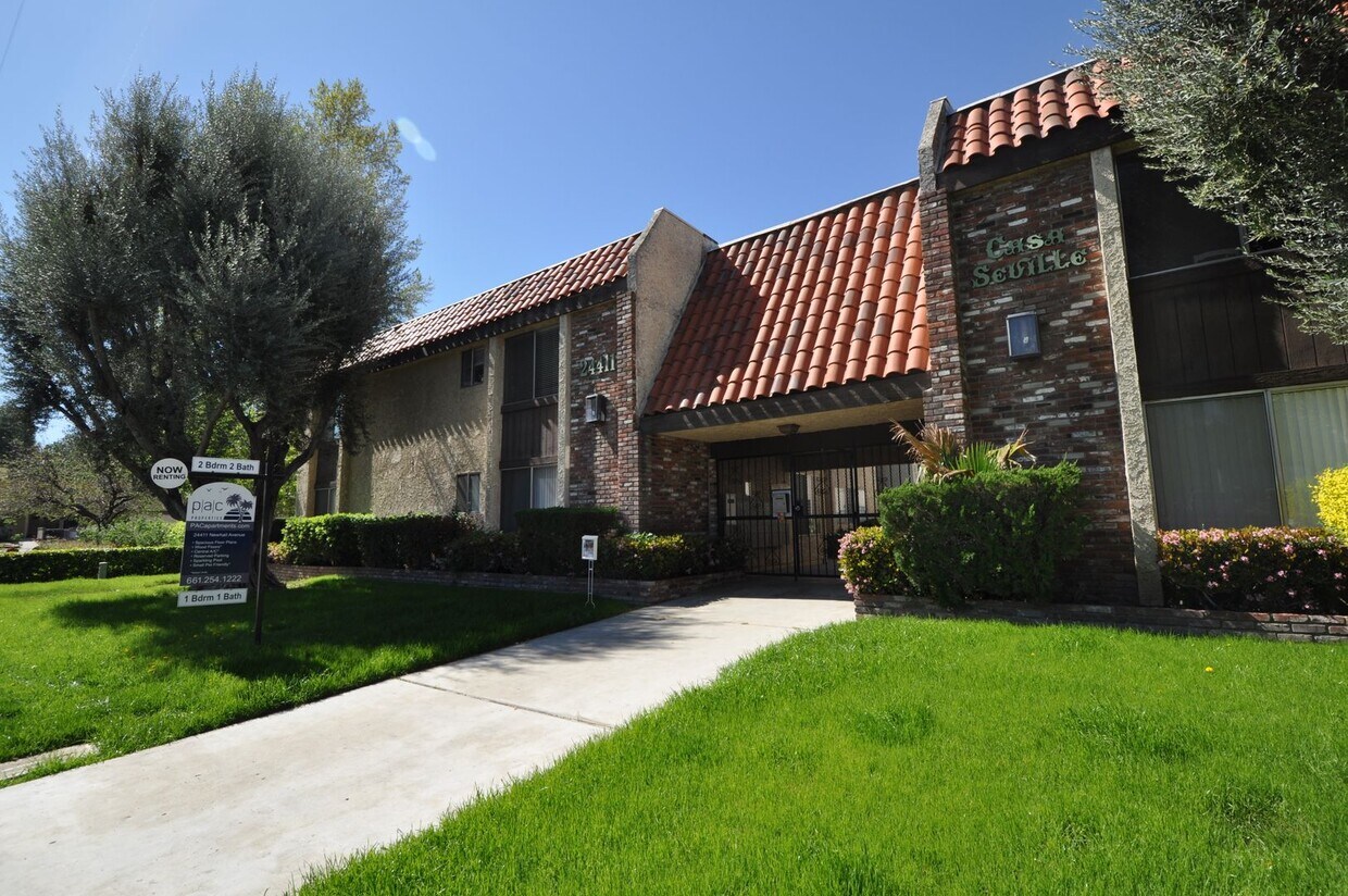 Primary Photo - 24411 Newhall Ave