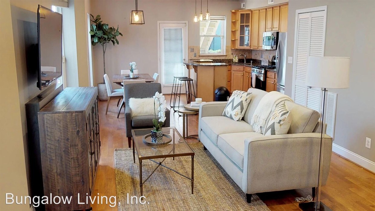 Foto principal - 3518 10th St NW