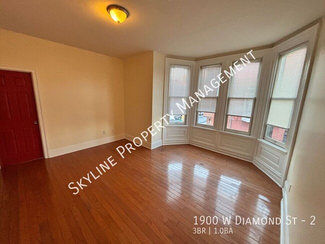 Building Photo - Charming 3 Bedroom Apartment For Rent Near...