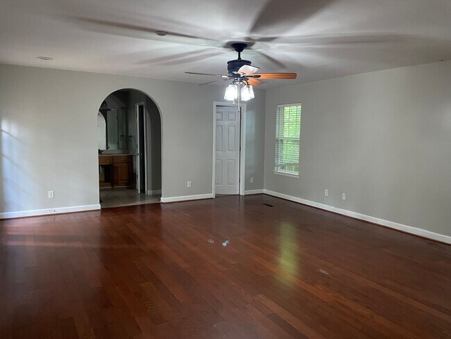 Building Photo - Beautiful Home in Valdosta, Ga!