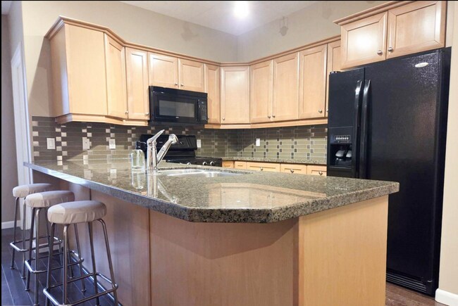 Photo du bâtiment - 160 Magrath Rd NW