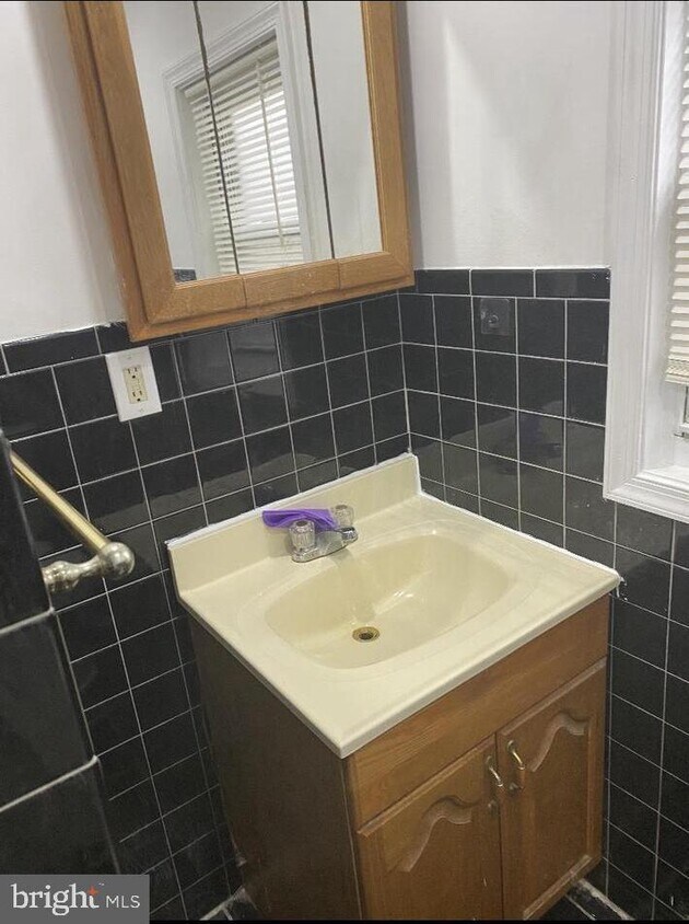Foto principal - 2228 Trenton Ave
