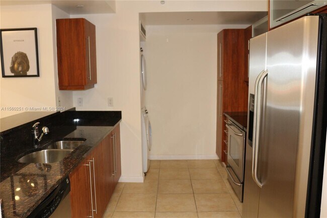 Foto del edificio - 7350 SW 89th St