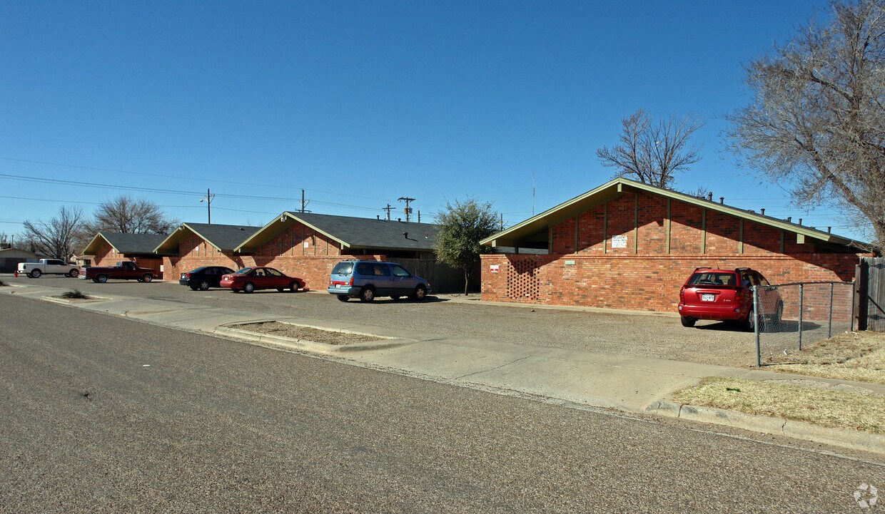 Foto del edificio - 6506-6512 Avenue Q