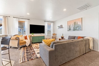 Building Photo - 3905 Winged Dove St