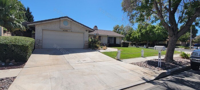 Primary Photo - JUST REHABBED 3BD/ 2BTH SINGLE STORY HOME ...