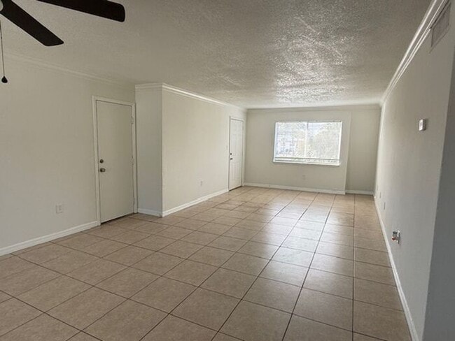 Photo - 2/2 Conway Orlando Condo-MOVE IN SPECIAL $200 OF 1ST MONTHS RENT