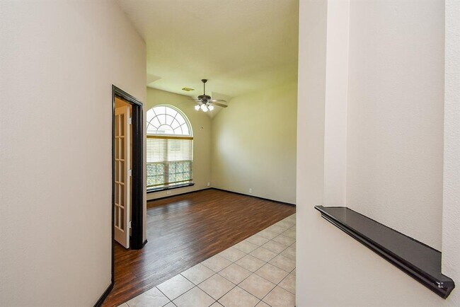 Foto del edificio - 11743 Berkway Trail