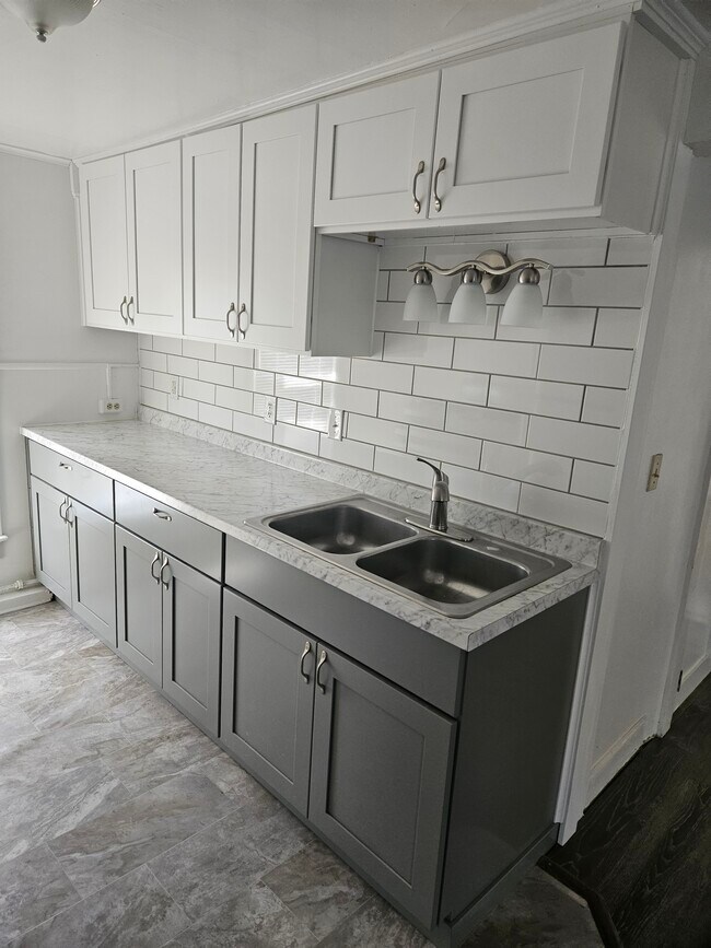 Foto del edificio - 206 Rathbun St