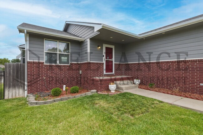 Foto del edificio - 1726 Black Oak Ct