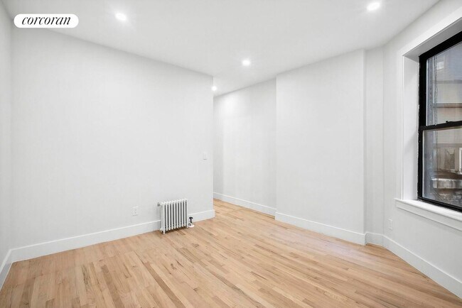Foto del edificio - 206 W 96th St