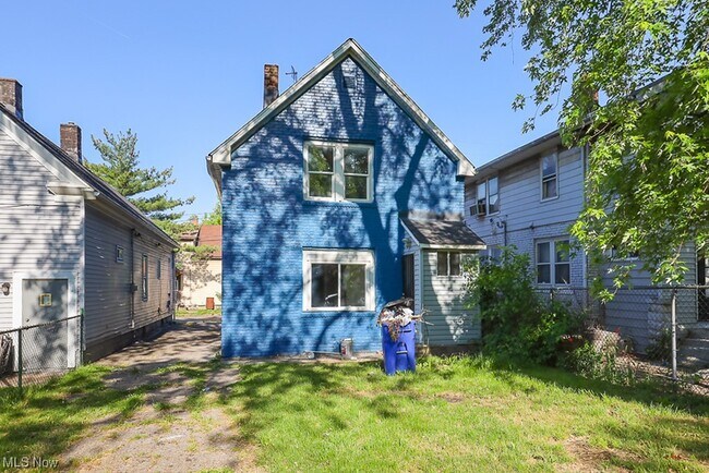 Building Photo - 3085 E 67th St