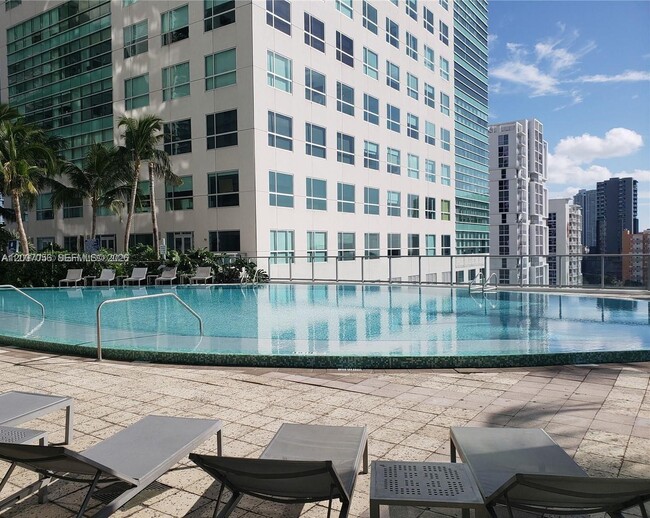 Building Photo - 185 SW 7th St