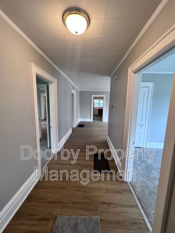 Building Photo - 4028 Highland Ave