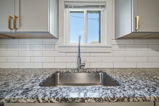 Foto del edificio - 424 S Quebec Ave