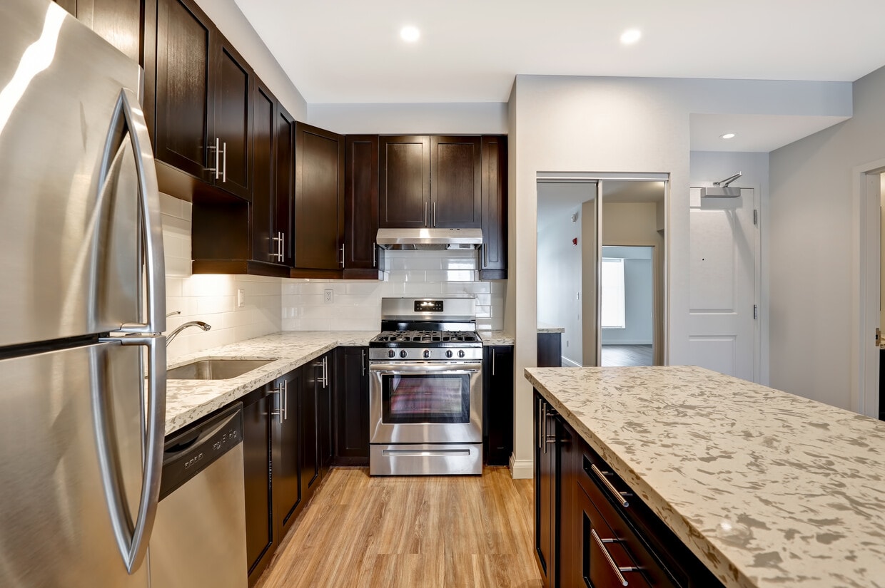 Primary Photo - Luxury 2BR Apartment- Residences at Kanata...