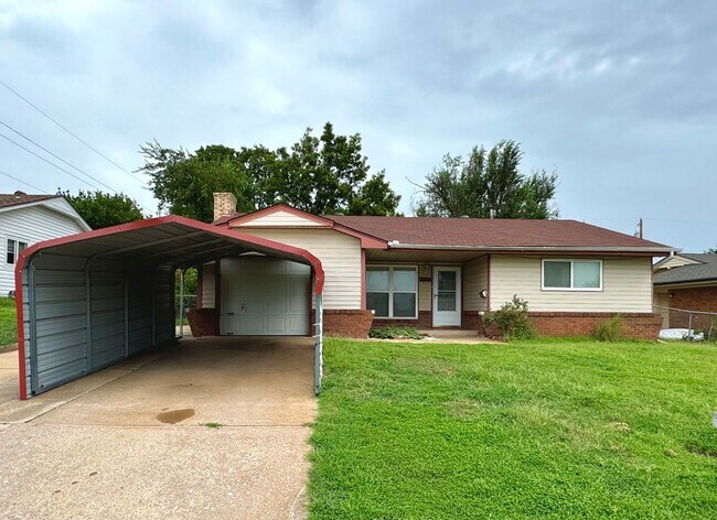 Building Photo - Cozy Home in Midwest City!