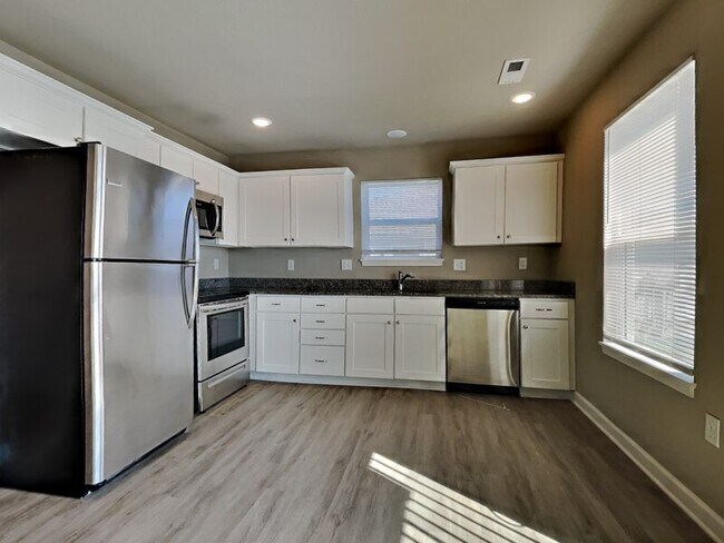 Foto del edificio - 218 SW Lily St