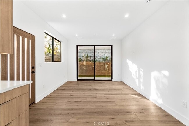 Foto del edificio - 7663 Maestro Ave