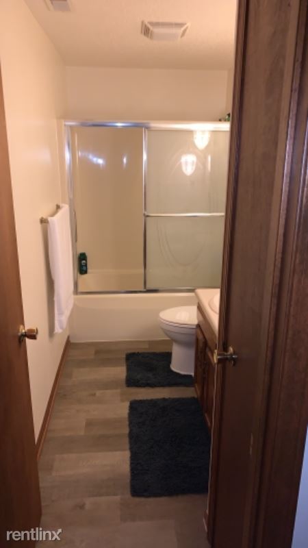 Foto principal - 2 br, 1 bath House - 2211 Valley Creek Run