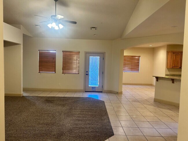 Foto del edificio - La Verkin Charm!