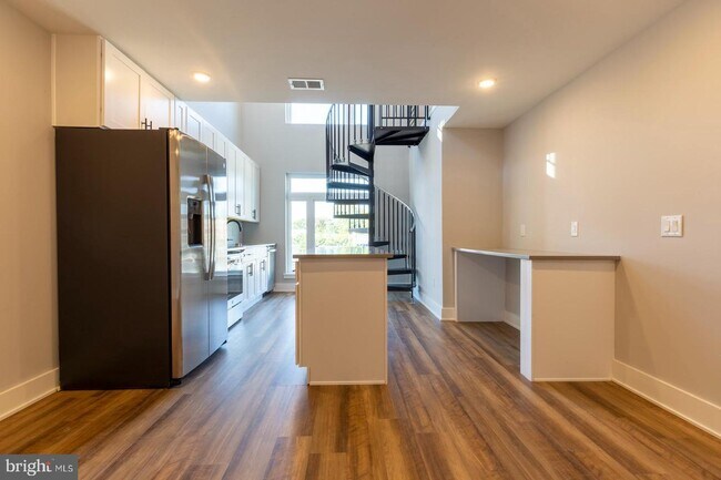 Foto del edificio - 3965 Lancaster Ave