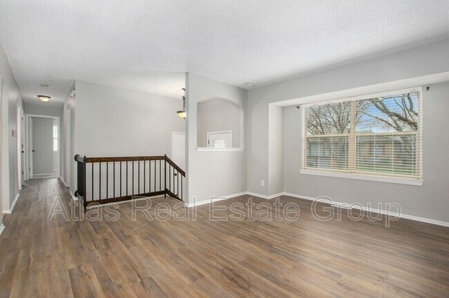 Foto del edificio - 12809 S Sycamore St