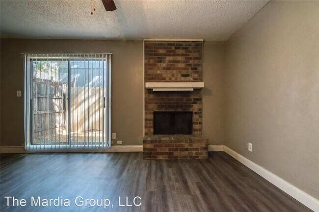 Foto del edificio - 2 br, 1.5 bath House - 5125 Donnelly Ave  2