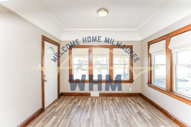 Foto del edificio - 1721 S 72nd St