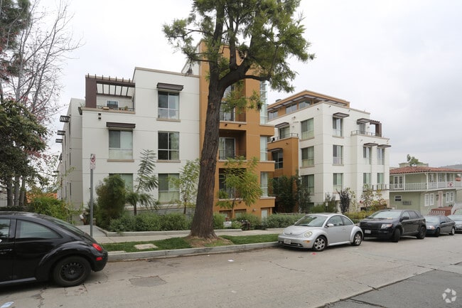 Landfair Vista Apartments Los Angeles Ca Building Photo Landfair Vista