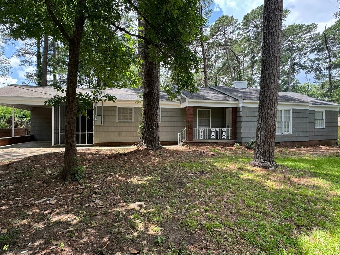 Foto principal - 329 Pine Ridge Rd