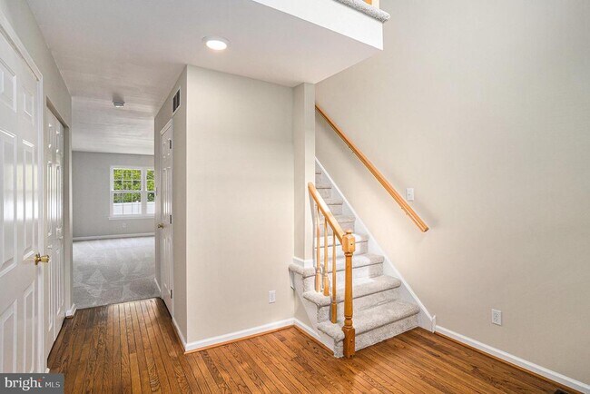 Foto del edificio - 4986 Windy Meadow Ct