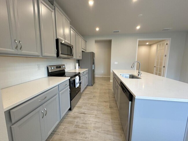 Building Photo - 5944  A Timberdale Ave