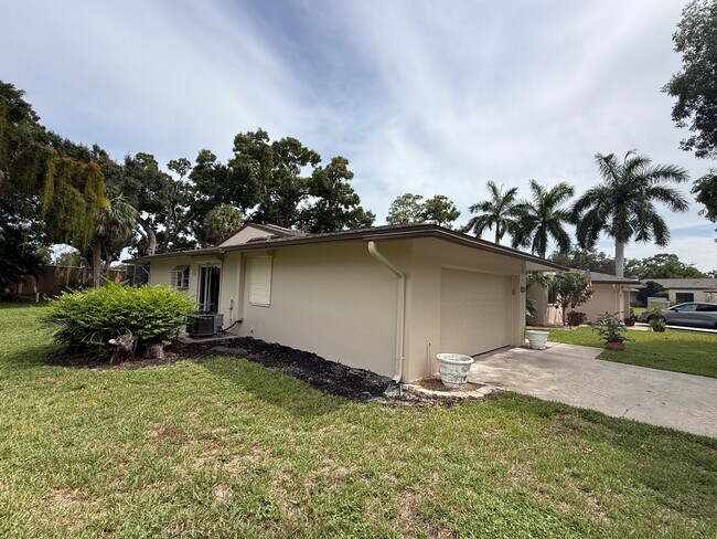 Foto del edificio - 5840 Crabwood Ct