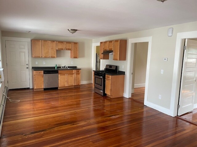 Fotografía del edificio - 10 Dickinson Ave