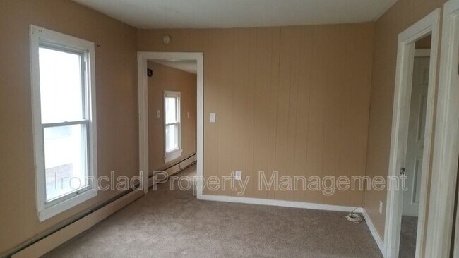 Foto del edificio - 108 Main Street Extension