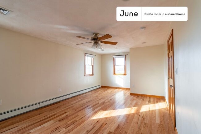 Foto del edificio - Room in Shared 5 bed/2 bath home