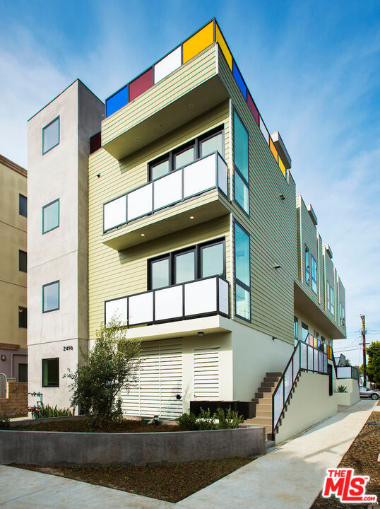 Building Photo - 2496 S Centinela Ave