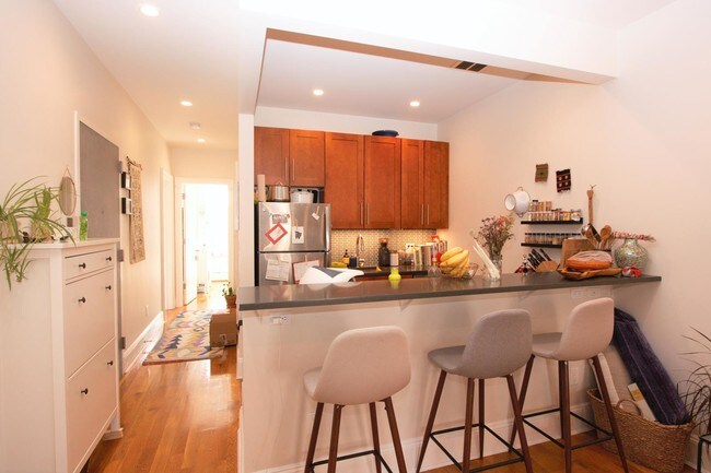 Building Photo - 456 Bergen Street