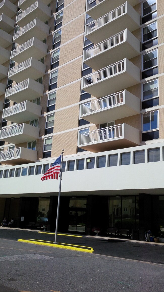 The Plaza On The Pike Atlantic City