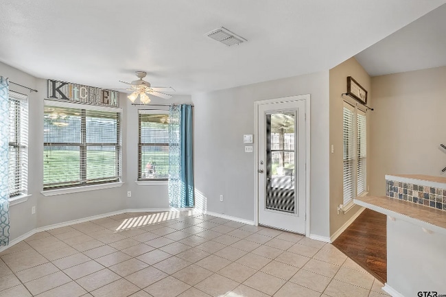 Building Photo - 10820 Cactus Trail