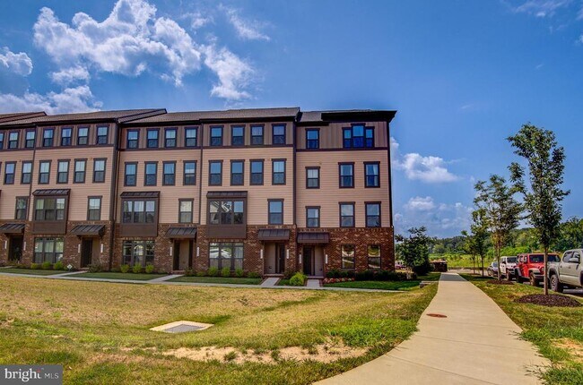 Foto del edificio - 1743 Dunnington Pl