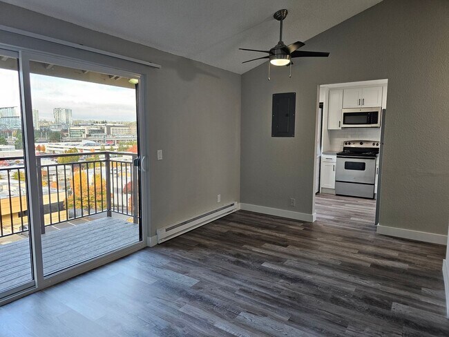 Interior Photo - CityScape: Leasing Specials! Newly Renovated Premier Location in Bellevue, Rooftop Entertainment ...