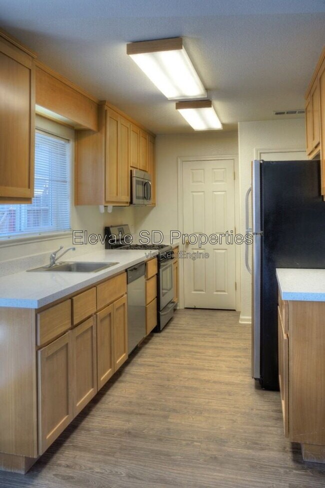 Foto del edificio - 2858 Grove Way