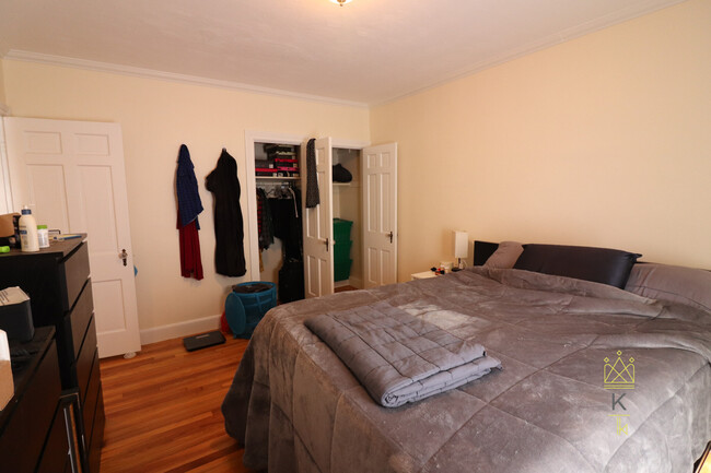 Foto del edificio - 93 Strathmore Rd