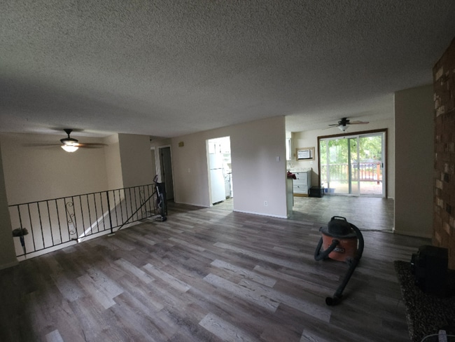 Foto del edificio - 411 S Pierce Rd