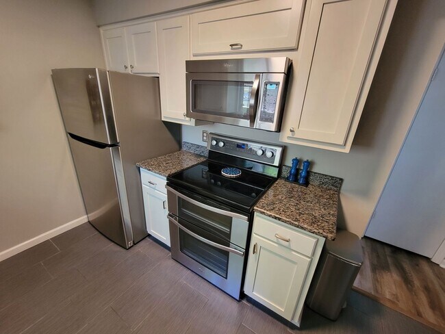 Foto del edificio - 2 Bed, 2.5 Bath Condo Available in Greenville